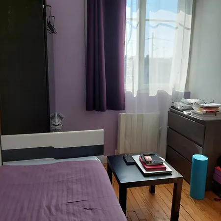 Homestay Privee Dans Maison A Deux Pas De La Gare De