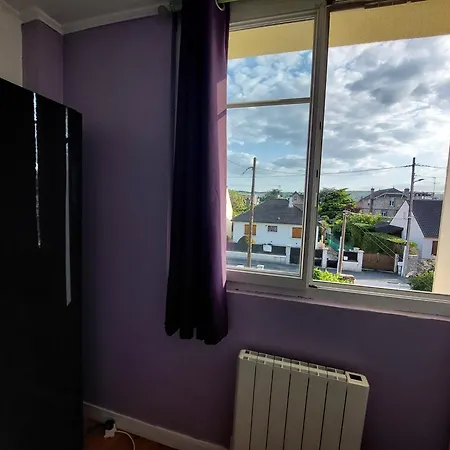 Privee Dans Maison A Deux Pas De La Gare De